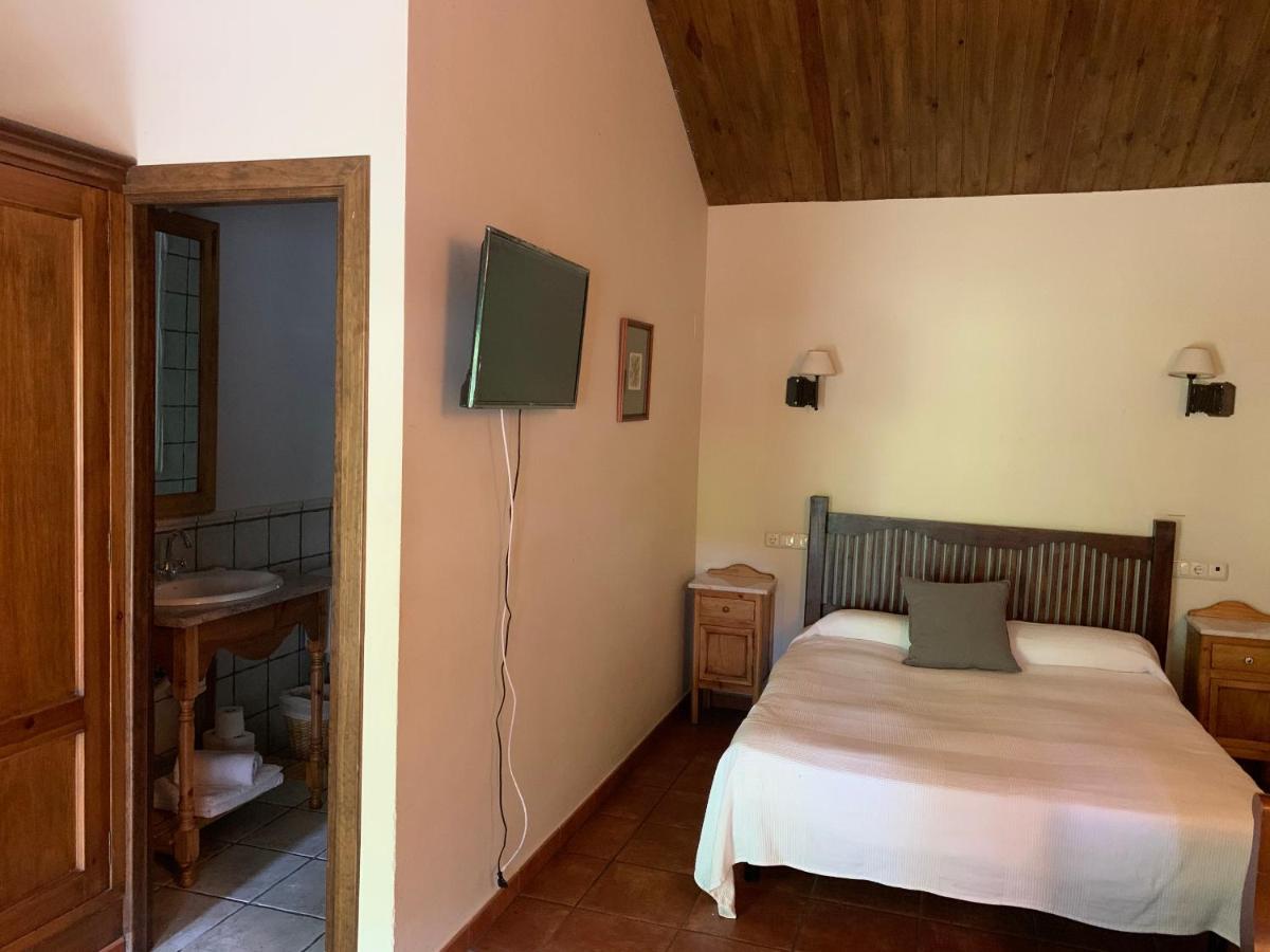 Hotel Charle Jaca Extérieur photo